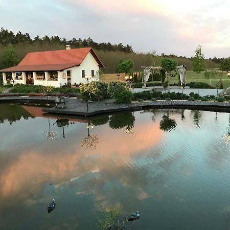 Готель Deak Udvarhaz Kakucs Екстер'єр фото